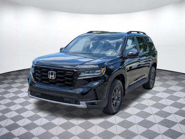 new 2025 Honda Pilot car, priced at $50,850