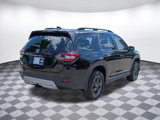 new 2025 Honda Pilot car, priced at $50,850