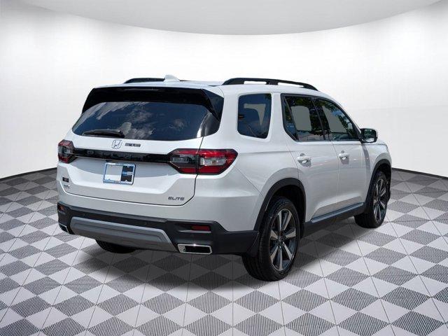new 2025 Honda Pilot car, priced at $53,181