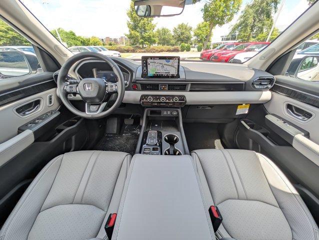 new 2025 Honda Pilot car, priced at $53,181