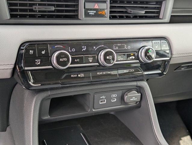 new 2025 Honda Pilot car, priced at $53,181