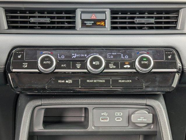 new 2025 Honda Pilot car, priced at $49,801