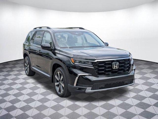 new 2025 Honda Pilot car, priced at $52,731