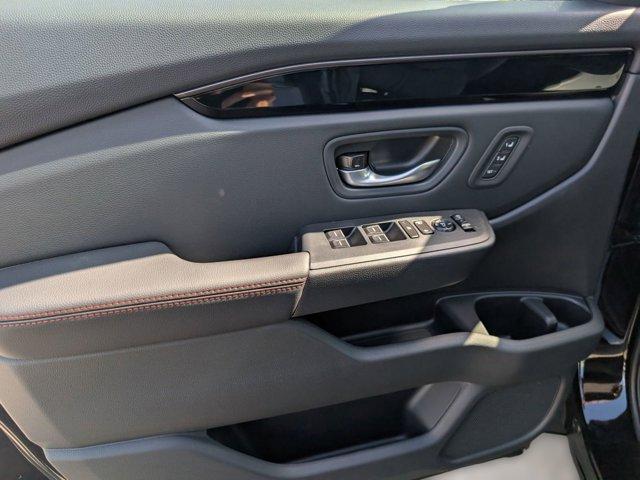 new 2025 Honda Pilot car, priced at $48,391