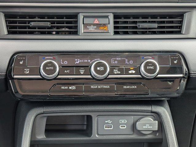 new 2025 Honda Pilot car, priced at $45,081