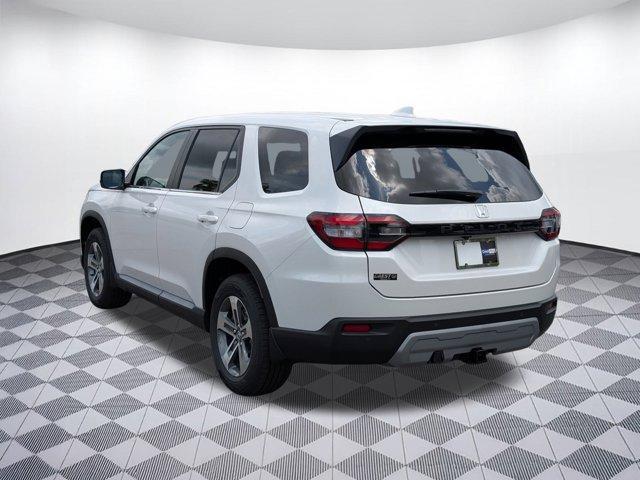 new 2025 Honda Pilot car, priced at $45,081
