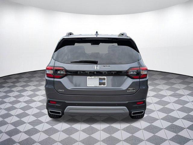 new 2025 Honda Pilot car, priced at $49,801