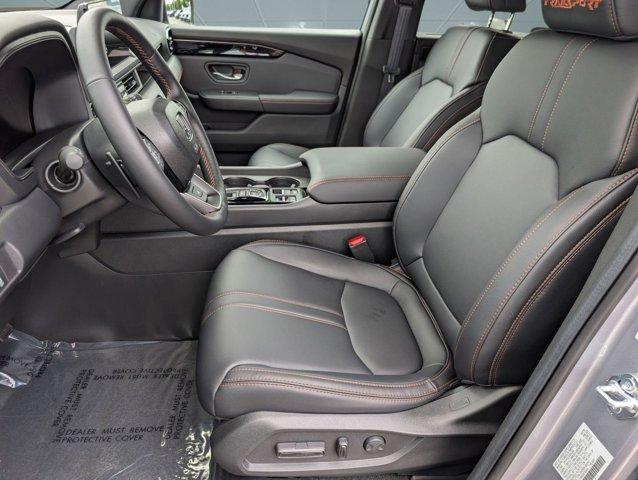 new 2025 Honda Pilot car, priced at $48,351