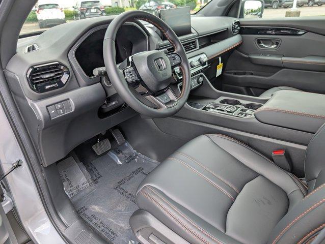new 2025 Honda Pilot car, priced at $49,051