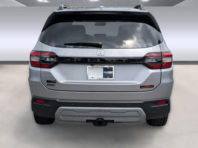 new 2025 Honda Pilot car, priced at $48,351