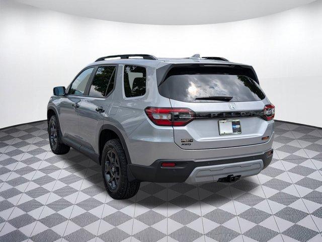 new 2025 Honda Pilot car, priced at $49,051