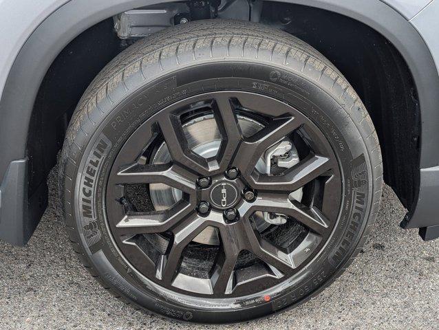 new 2025 Honda Pilot car, priced at $48,351