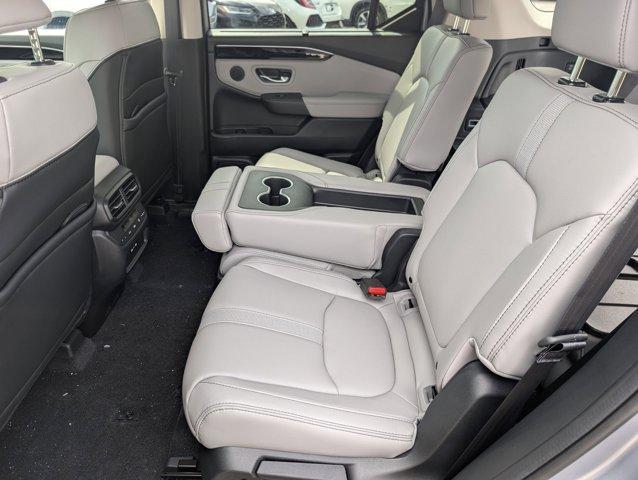 new 2025 Honda Pilot car, priced at $48,351