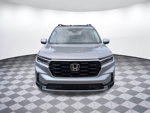 new 2025 Honda Pilot car, priced at $48,351