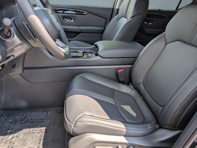 new 2025 Honda Pilot car, priced at $44,591