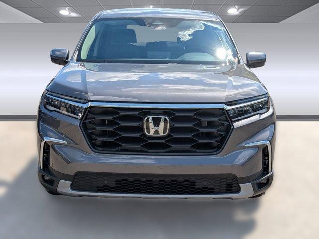 new 2025 Honda Pilot car, priced at $44,591