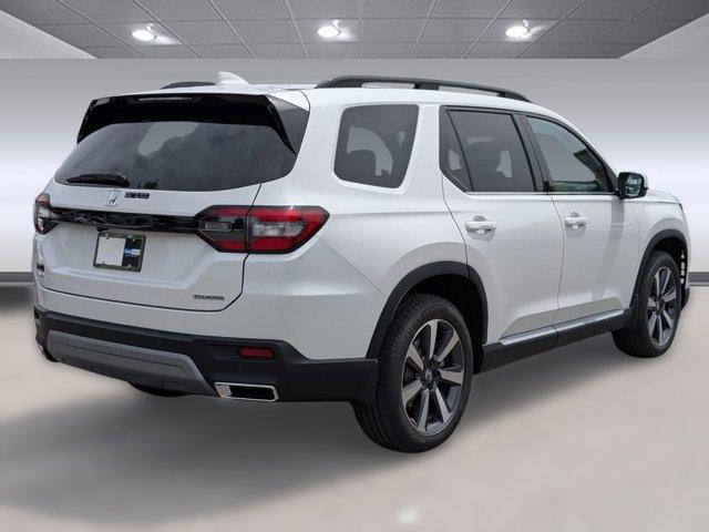 new 2025 Honda Pilot car, priced at $49,051