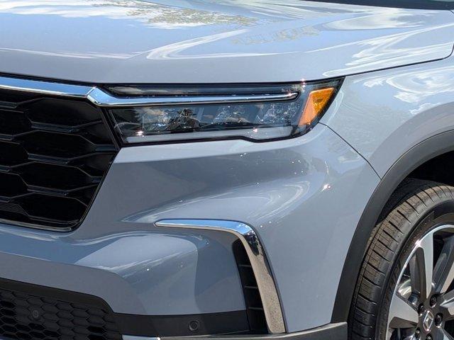 new 2025 Honda Pilot car, priced at $46,951