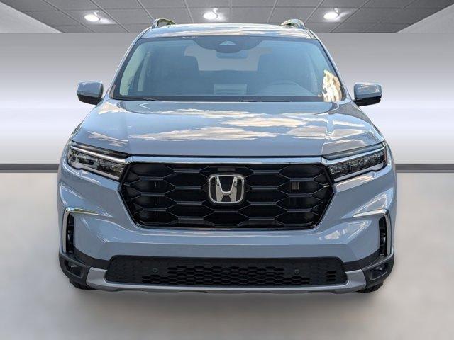 new 2025 Honda Pilot car, priced at $46,951