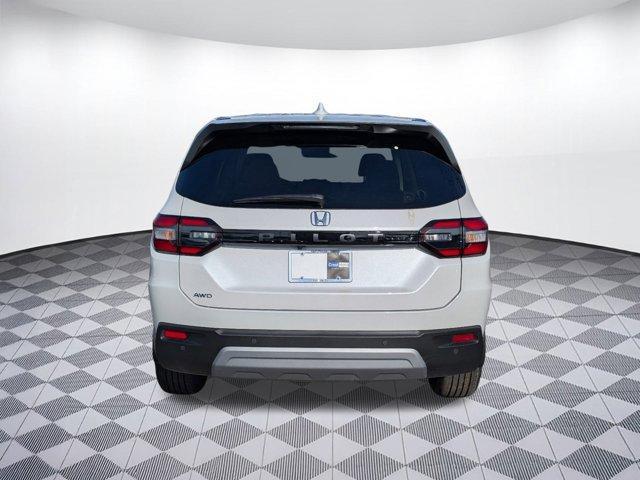 new 2025 Honda Pilot car, priced at $48,132