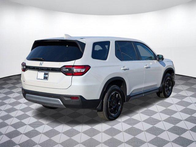 new 2025 Honda Pilot car, priced at $48,132