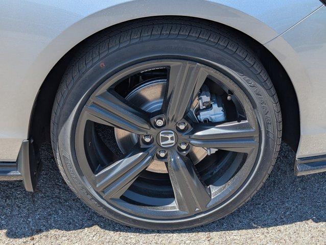 new 2025 Honda Accord Hybrid car, priced at $35,311