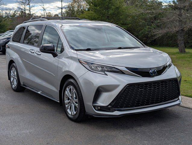 used 2022 Toyota Sienna car, priced at $42,999