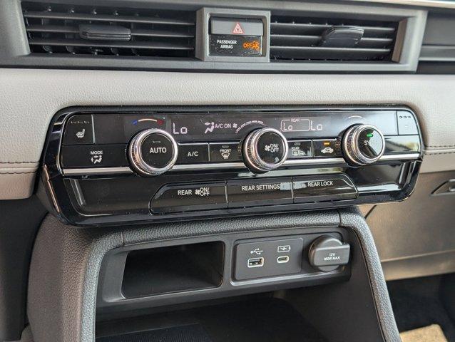 new 2025 Honda Pilot car, priced at $42,951