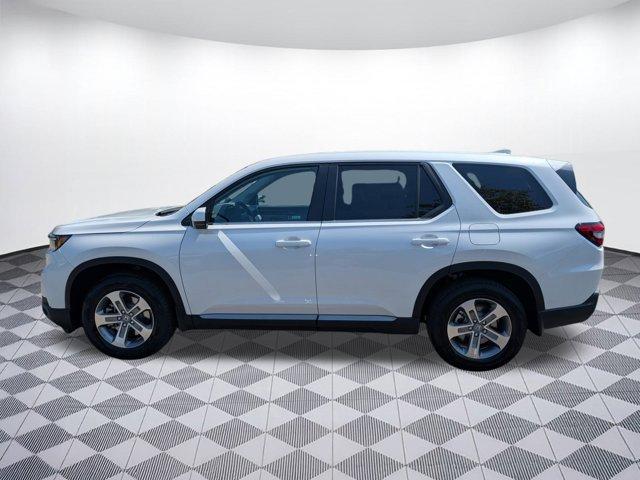 new 2025 Honda Pilot car, priced at $42,951