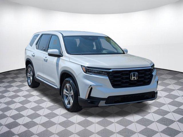 new 2025 Honda Pilot car, priced at $42,951