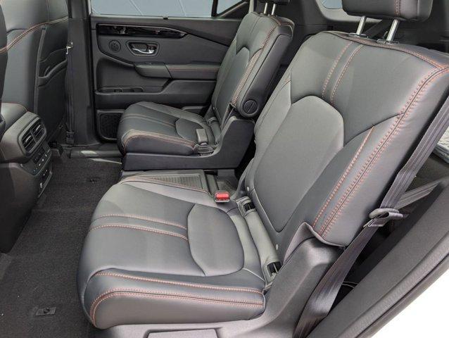 new 2025 Honda Pilot car, priced at $48,851