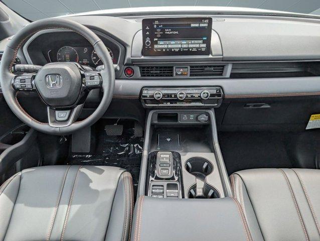 new 2025 Honda Pilot car, priced at $48,851
