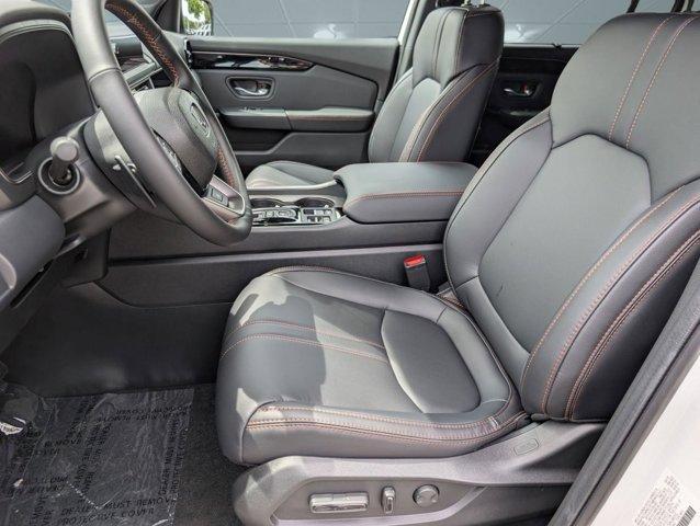 new 2025 Honda Pilot car, priced at $48,851