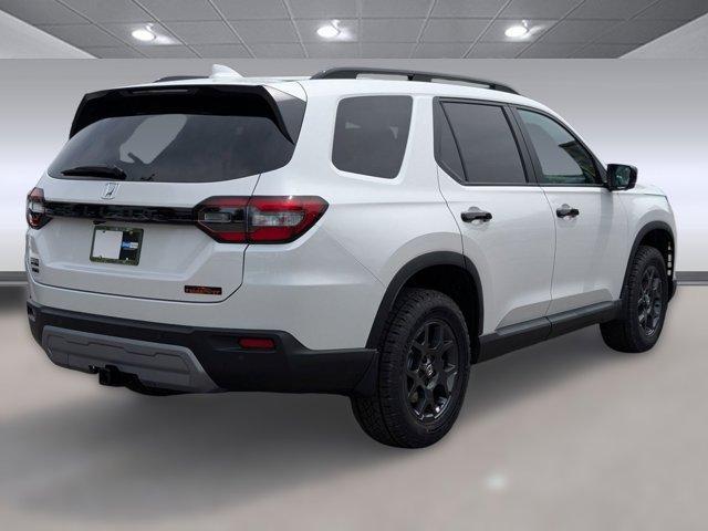 new 2025 Honda Pilot car, priced at $48,851