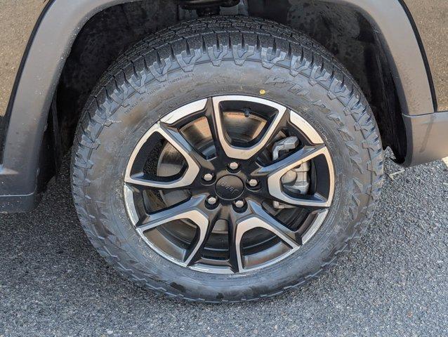 used 2024 Jeep Compass car, priced at $25,999