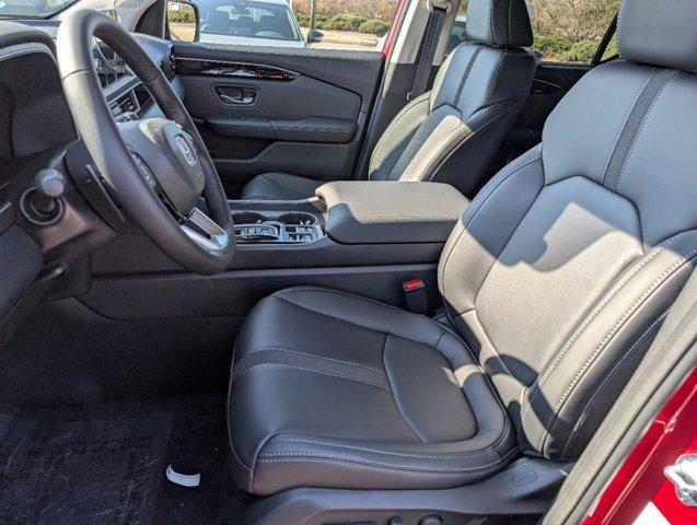 new 2025 Honda Pilot car, priced at $45,782
