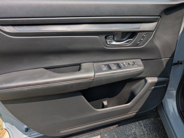 used 2025 Honda CR-V Hybrid car, priced at $35,999
