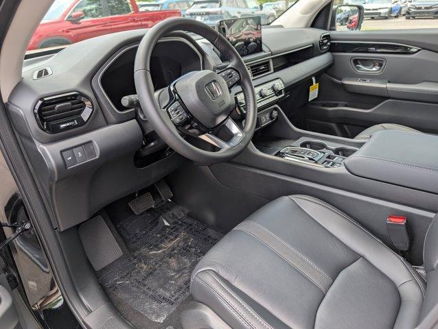 new 2025 Honda Pilot car, priced at $44,171
