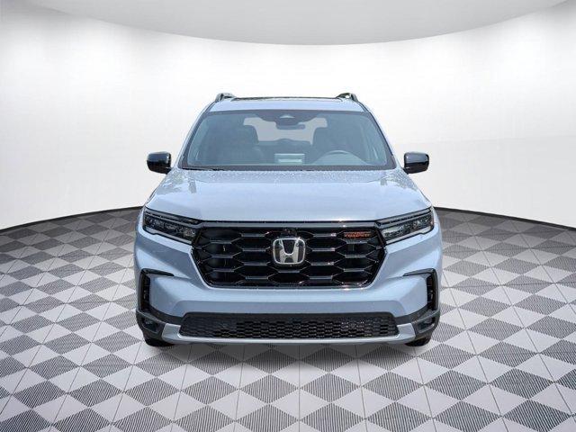 new 2025 Honda Pilot car, priced at $49,501
