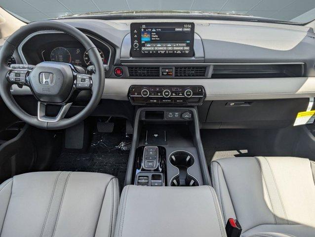 new 2025 Honda Pilot car, priced at $44,551
