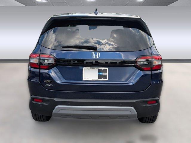 new 2025 Honda Pilot car, priced at $44,551