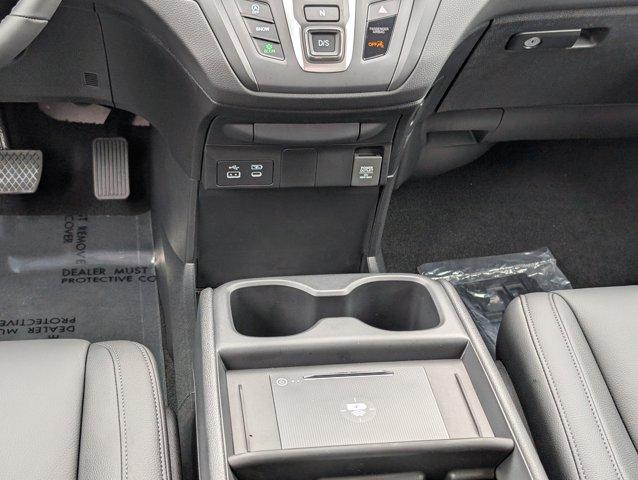 new 2025 Honda Odyssey car, priced at $43,541