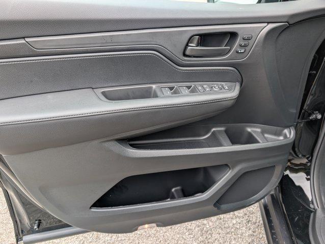 new 2025 Honda Odyssey car, priced at $43,541