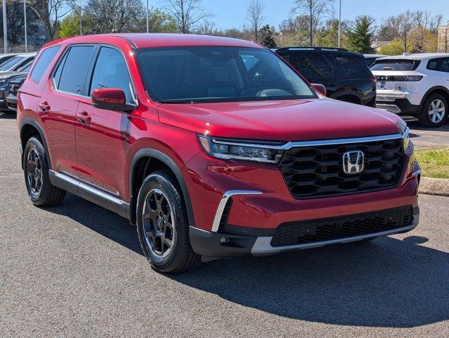 new 2025 Honda Pilot car, priced at $47,891