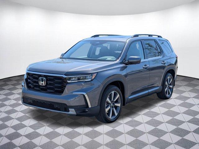 new 2025 Honda Pilot car, priced at $55,251