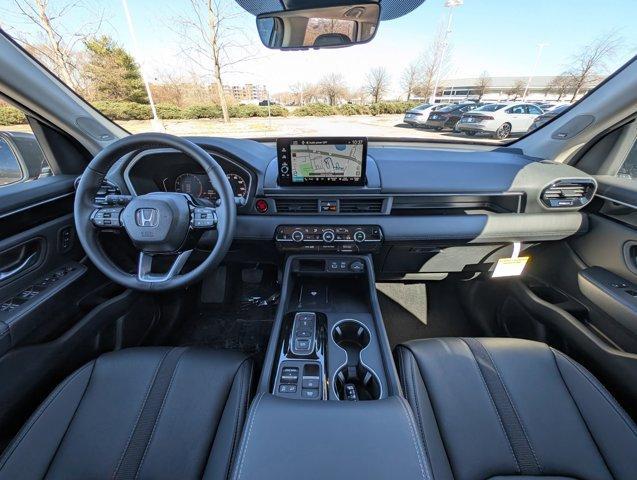 new 2025 Honda Pilot car, priced at $49,632
