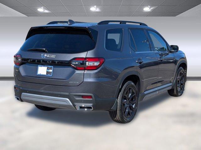 new 2025 Honda Pilot car, priced at $48,633