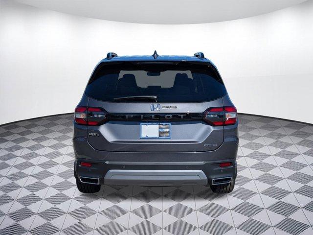 new 2025 Honda Pilot car, priced at $49,632