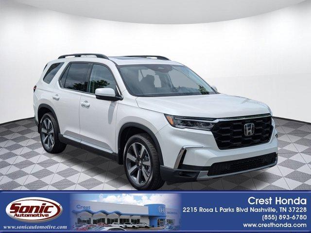 new 2025 Honda Pilot car, priced at $49,321