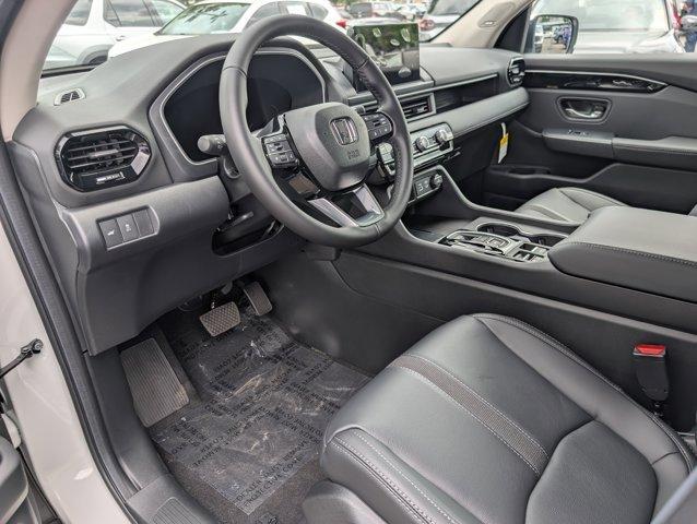 new 2025 Honda Pilot car, priced at $49,321
